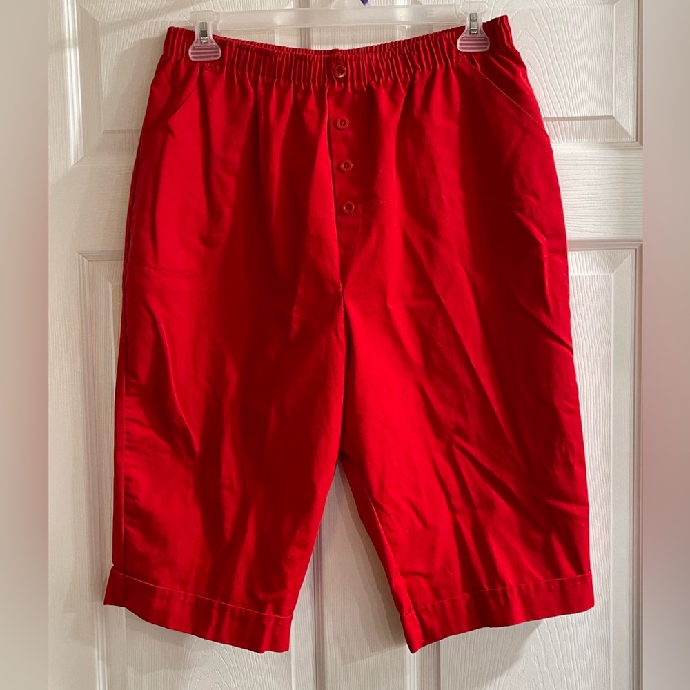 Womens Red Capris